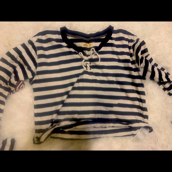 Hollister long sleeve - Picture 1 of 2